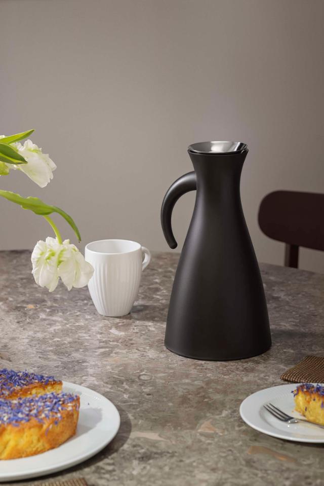 Vacuum jug - 1 liter - Matt black