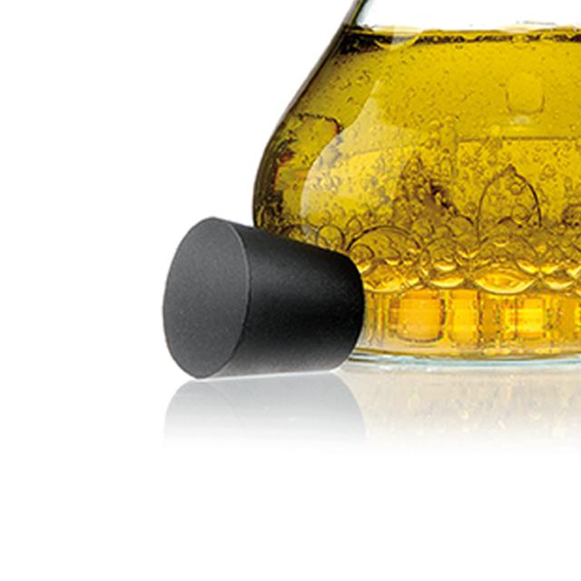 Set with dressing shaker and oil/vinegar carafe - Drip free